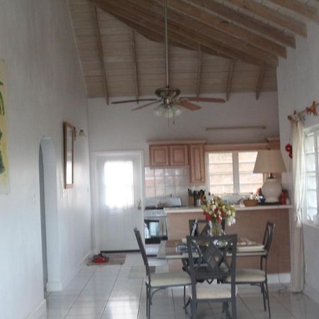 Villa Benito Nevis Exterior foto
